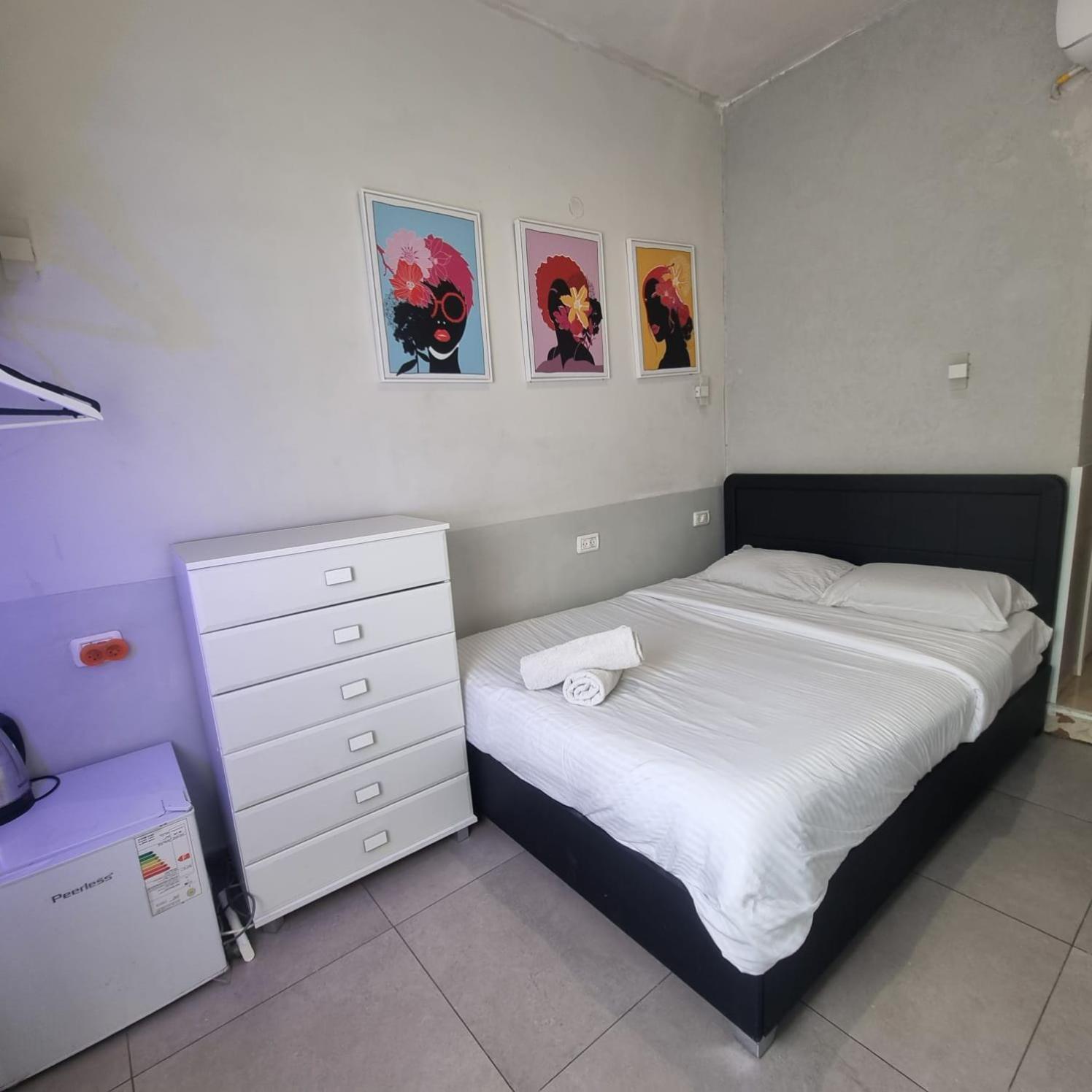 Bugrashov 13 Room تل أبيب الغرفة الصورة